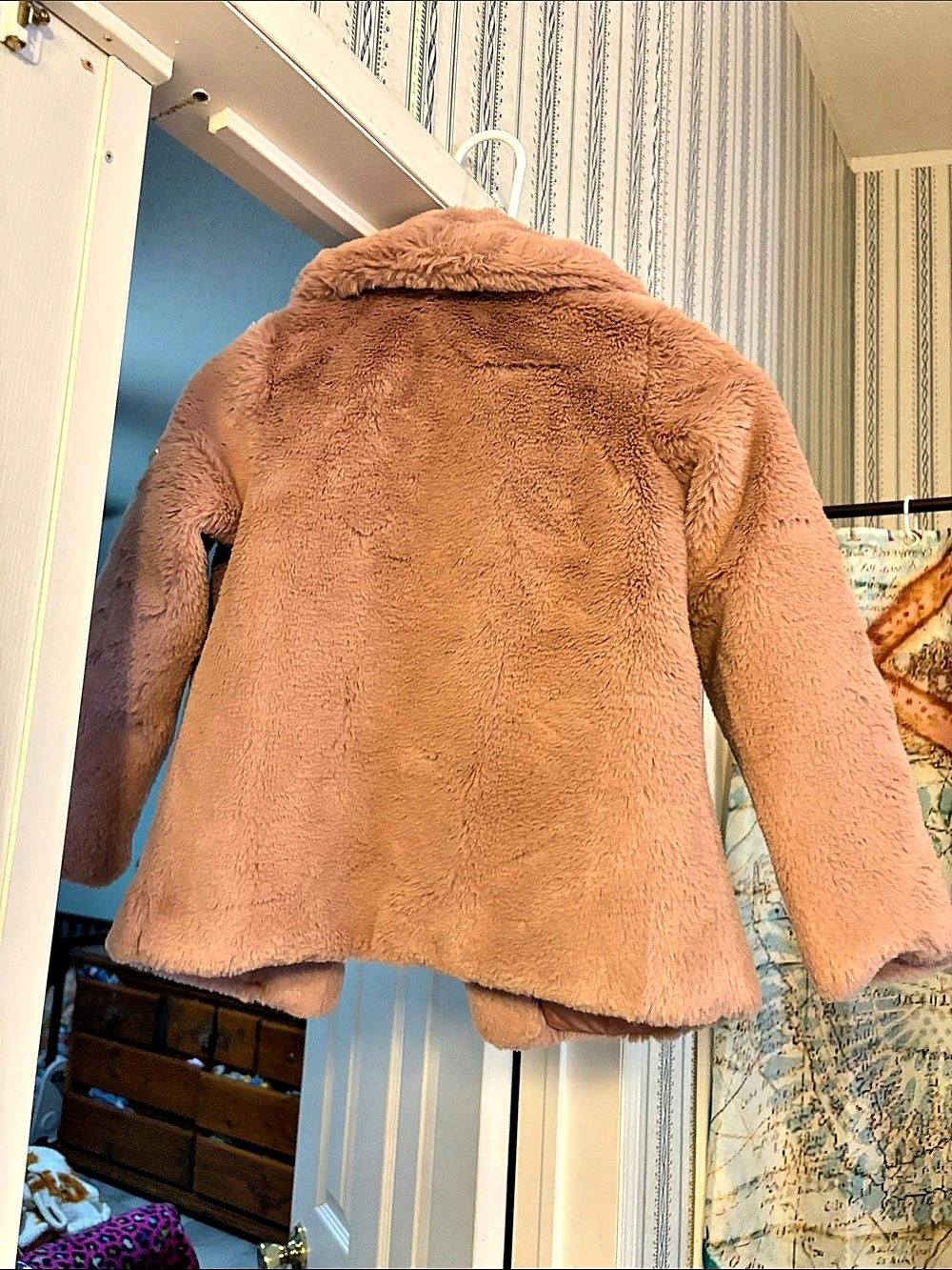 H&M Faux Fur Teddy Jacket Brown Size 6-8Y NWT